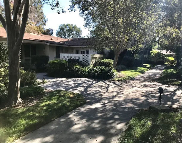 195 Avenida Majorca Unit B, Laguna Woods, California 92637