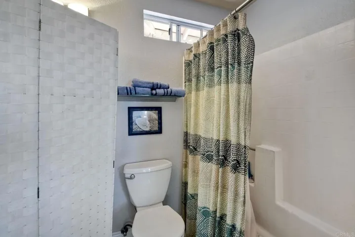 Full Bathroom Upstairs
