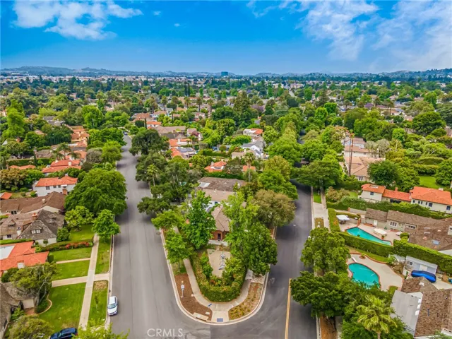 1050 Roxbury Road, San Marino, California 91108