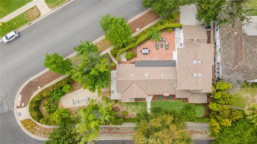 1050 Roxbury Road, San Marino, California 91108