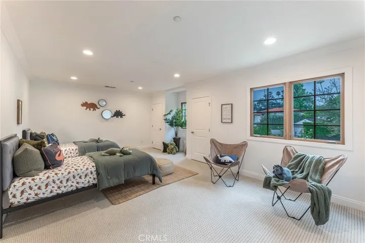 1050 Roxbury Road, San Marino, California 91108