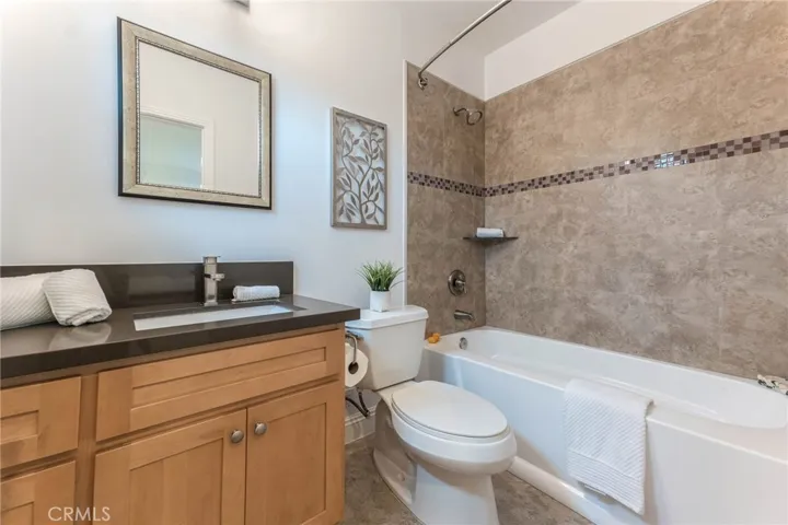 1050 Roxbury Road, San Marino, California 91108