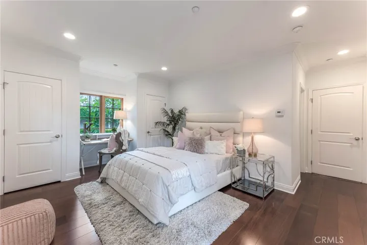 1050 Roxbury Road, San Marino, California 91108