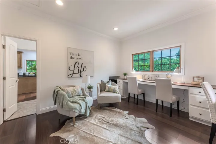 1050 Roxbury Road, San Marino, California 91108