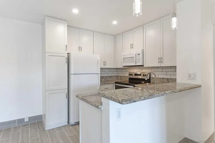 1885 Diamond St Unit 213, San Diego, California 92109