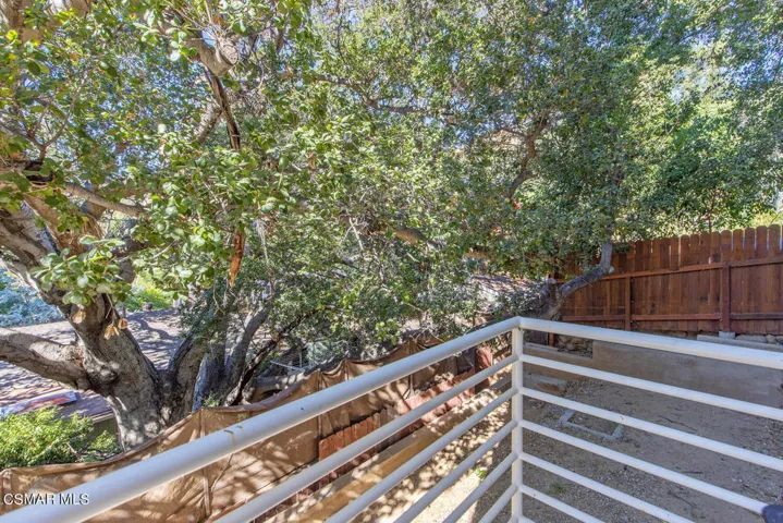 9407 Thompson Ave Chatsworth-large-033-0