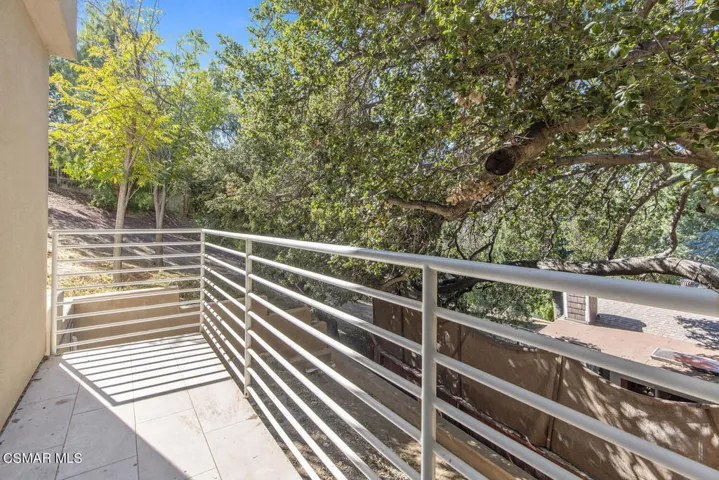 9407 Thompson Ave Chatsworth-large-034-0