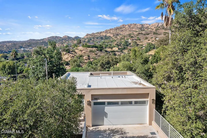 9407 Thompson Ave Chatsworth-large-001-0