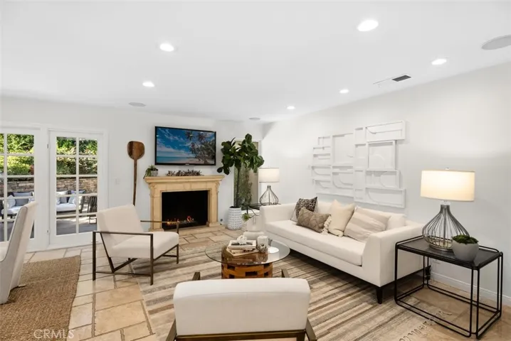 24355 La Hermosa Avenue, Laguna Niguel, California 92677