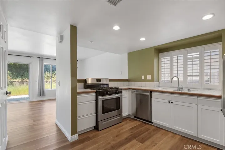 23450 Woodlander Way, Moreno Valley, California 92557