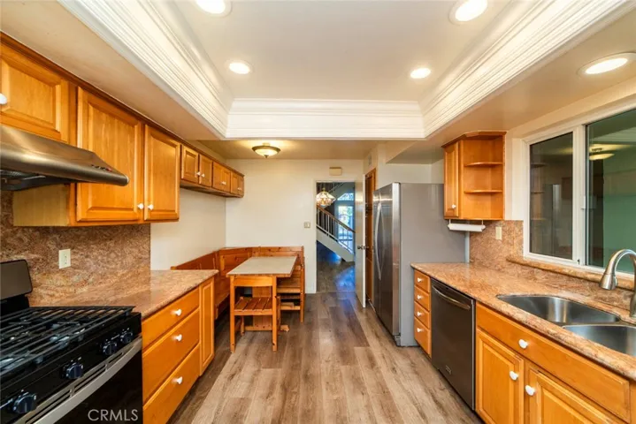 17 Meadowsweet Way, Irvine, California 92612