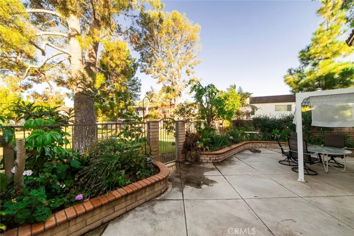 17 Meadowsweet Way, Irvine, California 92612