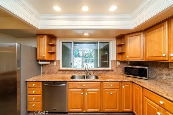 17 Meadowsweet Way, Irvine, California 92612