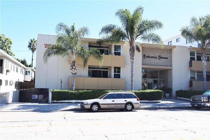 11146 Camarillo Street, North Hollywood, California 91602