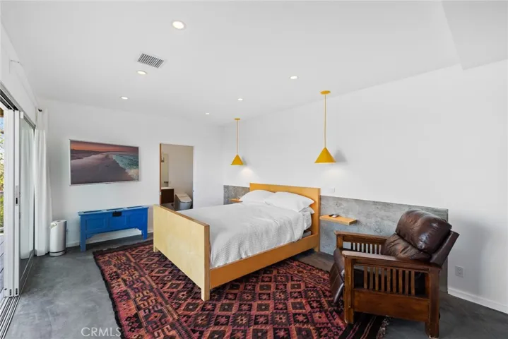 The primary suite is a haven of tranquility in which no expense has been spared.
