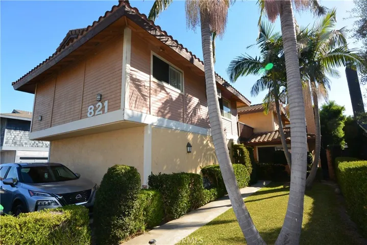821 Jennifer Lane, Costa Mesa, California 92626