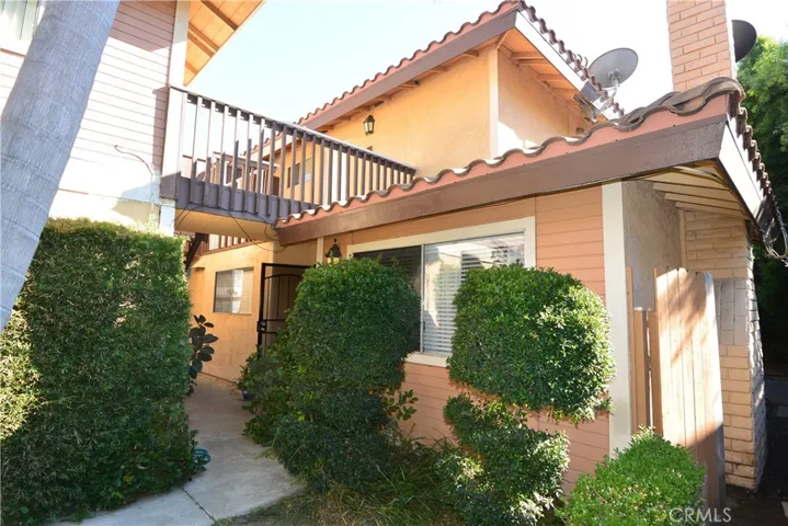 821 Jennifer Lane, Costa Mesa, California 92626