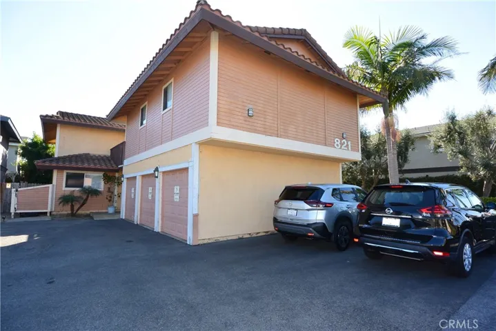 821 Jennifer Lane, Costa Mesa, California 92626