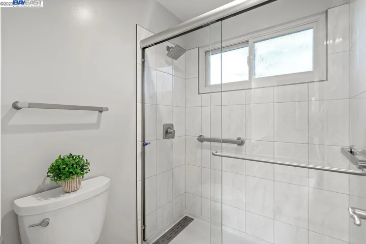 217 Sheffield Rd, Alameda, California 94502