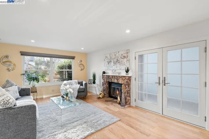 217 Sheffield Rd, Alameda, California 94502
