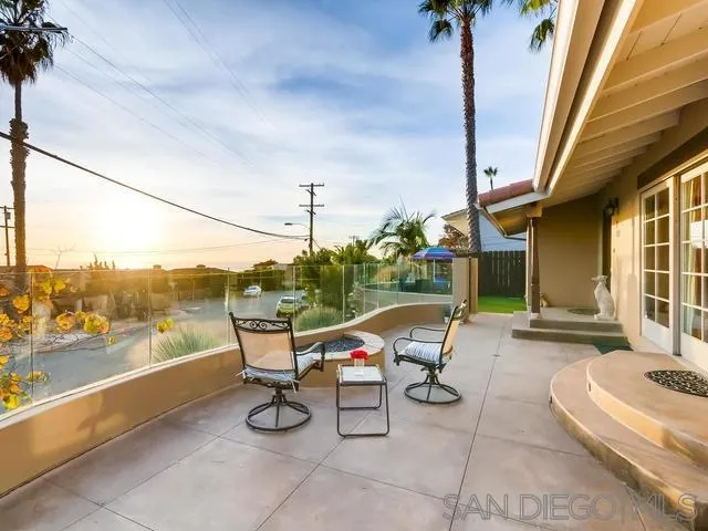 1114 Skylark, La Jolla, California 92037