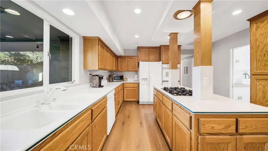 733 W 9th Street, Claremont, California 91711