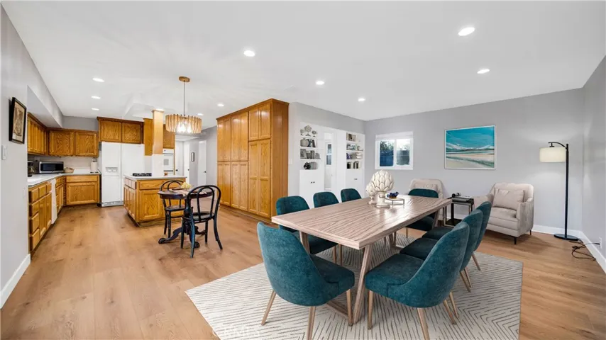 733 W 9th Street, Claremont, California 91711