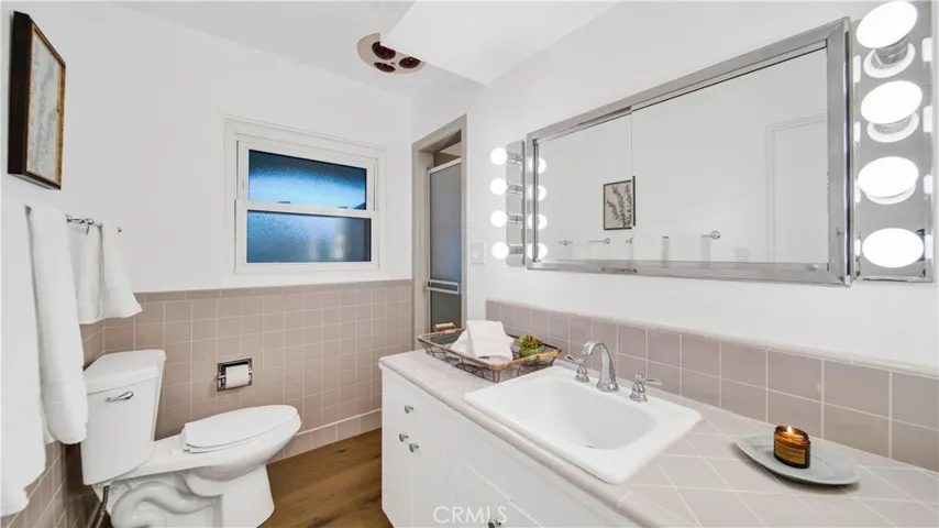 733 W 9th Street, Claremont, California 91711
