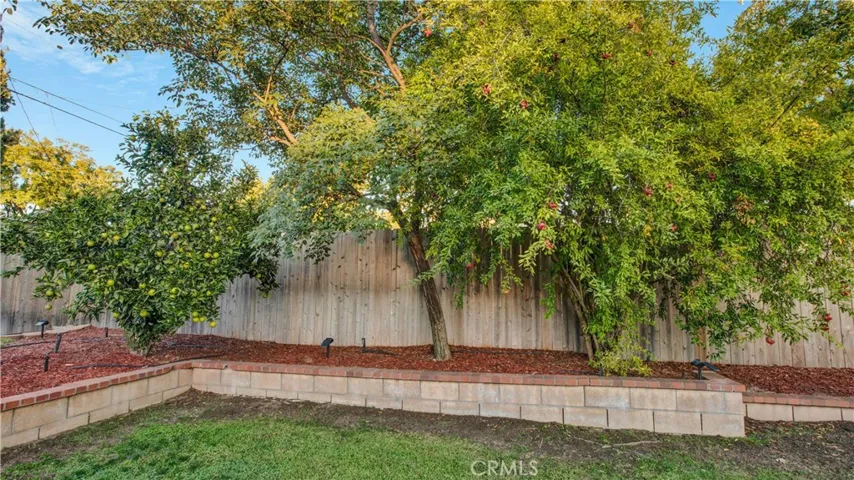 733 W 9th Street, Claremont, California 91711