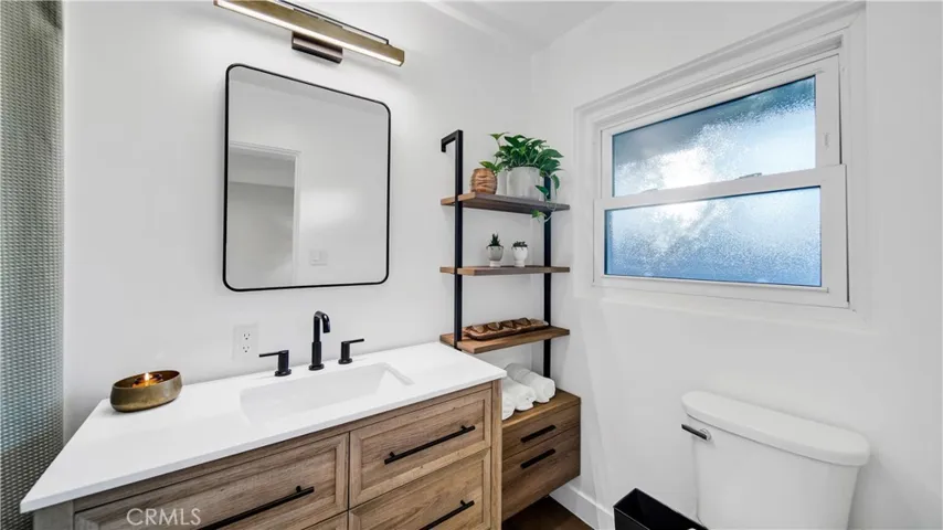 733 W 9th Street, Claremont, California 91711
