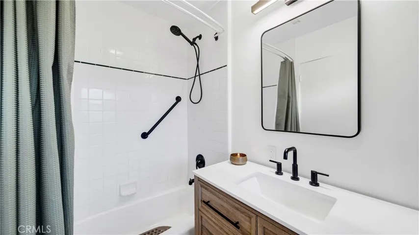 733 W 9th Street, Claremont, California 91711