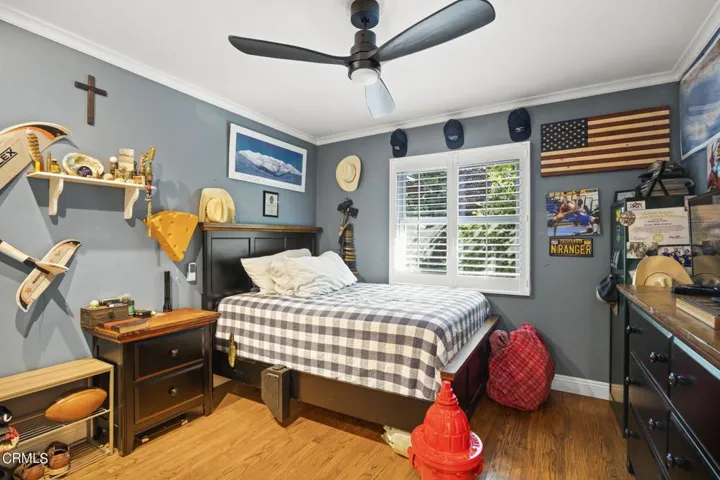 28-web-or-mls-Upmarketmedia_1222Sun-105
