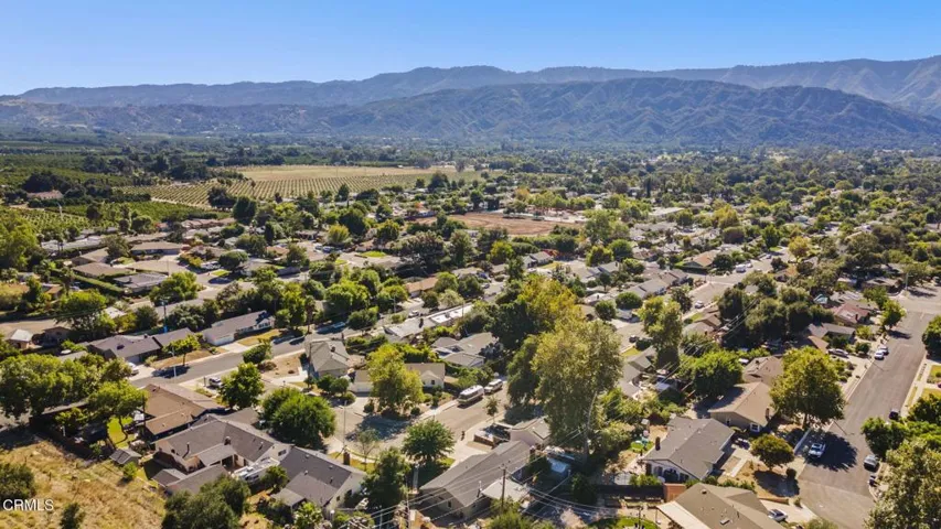 55-web-or-mls-Upmarketmedia_1222Sun-aer-