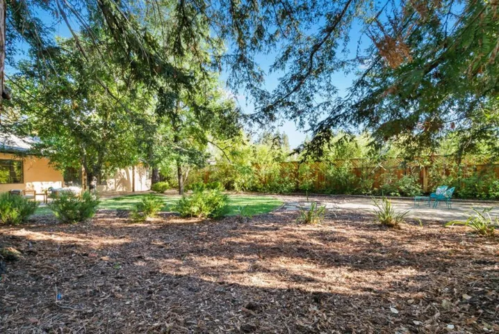 774 Manor Way, Los Altos, California 94024