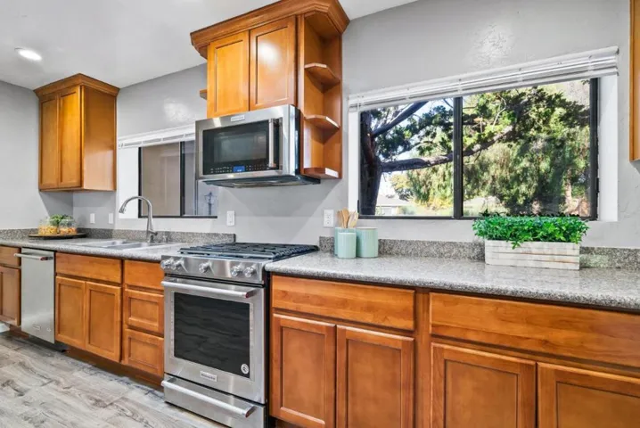 774 Manor Way, Los Altos, California 94024