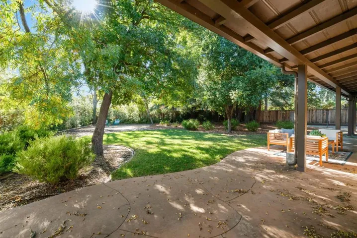 774 Manor Way, Los Altos, California 94024
