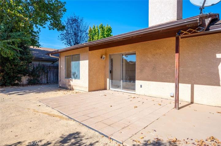 215 Golden Meadow Drive, Paso Robles, California 93446