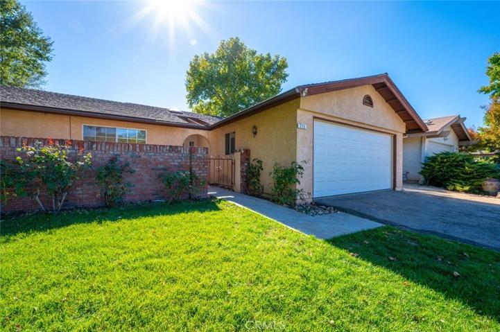 215 Golden Meadow Drive, Paso Robles, California 93446