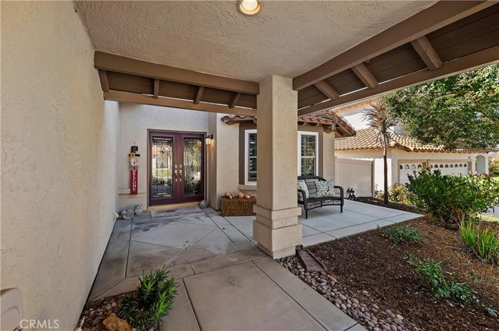 32037 Via Saltio, Temecula, California 92592
