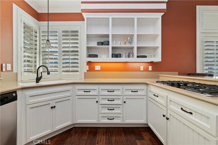 32037 Via Saltio, Temecula, California 92592