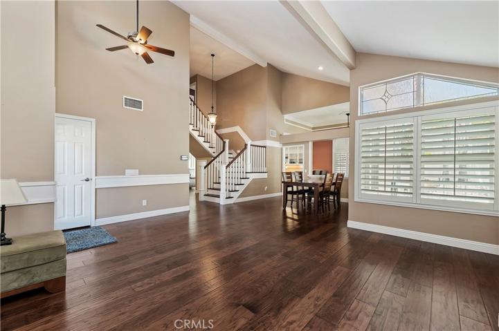 32037 Via Saltio, Temecula, California 92592