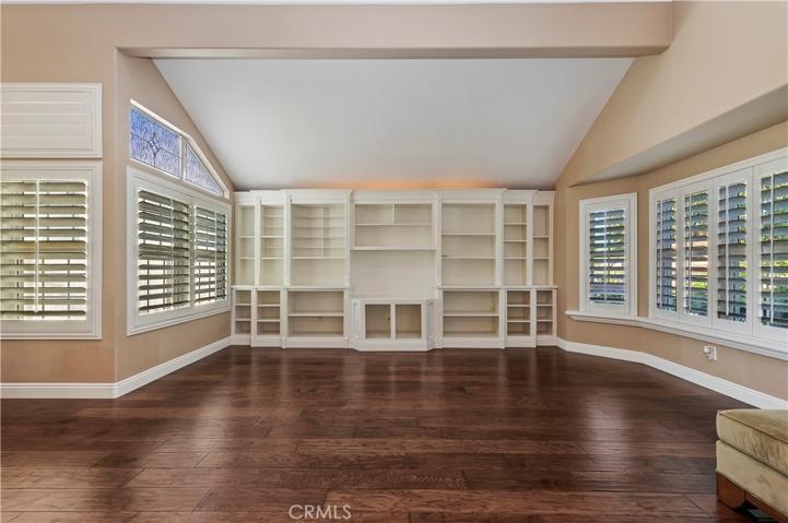 32037 Via Saltio, Temecula, California 92592