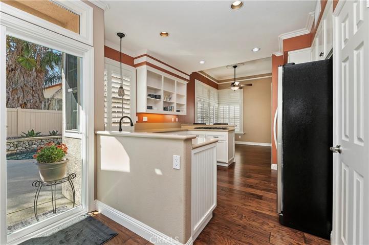 32037 Via Saltio, Temecula, California 92592