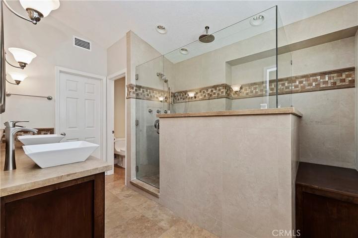 32037 Via Saltio, Temecula, California 92592