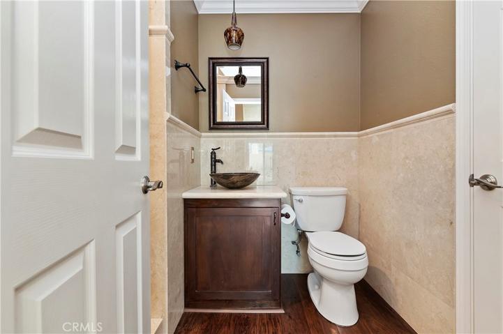 32037 Via Saltio, Temecula, California 92592