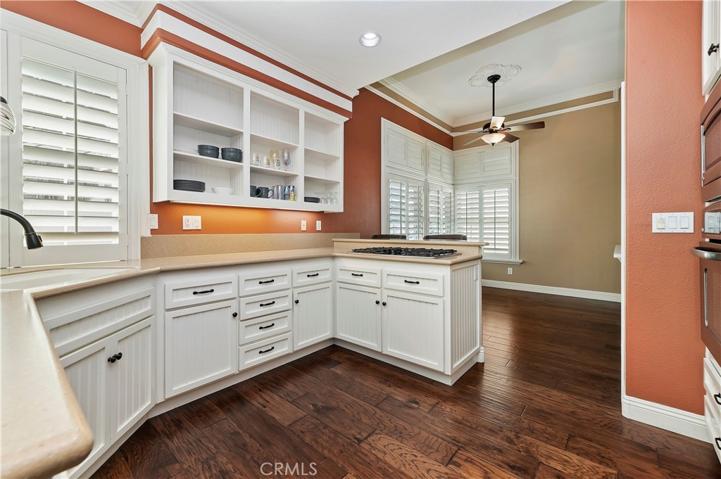 32037 Via Saltio, Temecula, California 92592