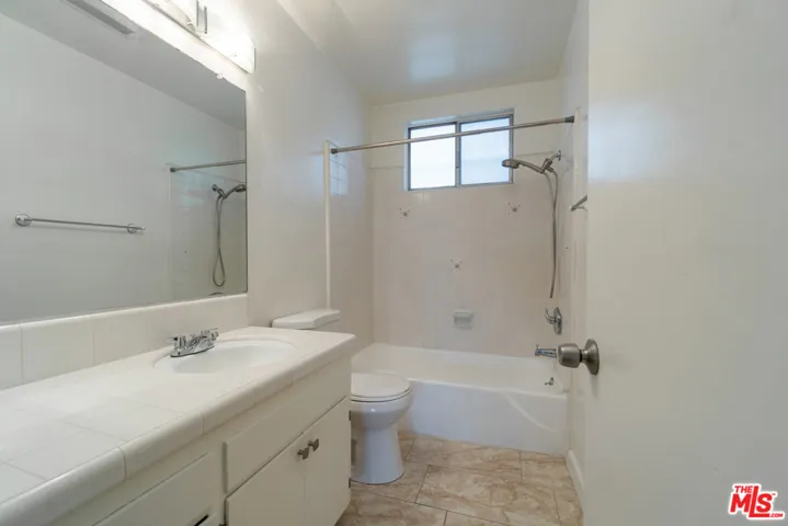 1817 Overland Avenue Unit 3, Los Angeles, California 90025