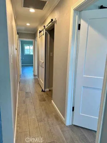 hallway to bedrooms