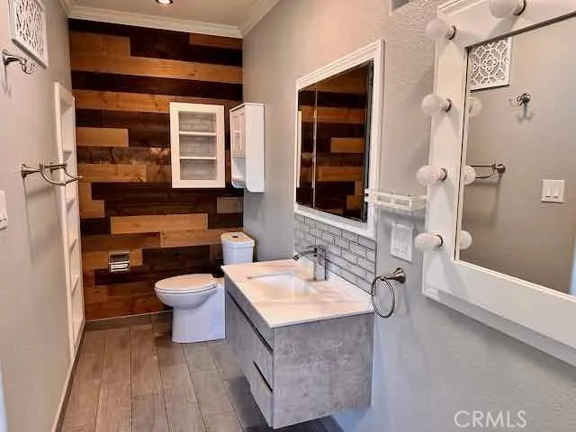 ensuite bath