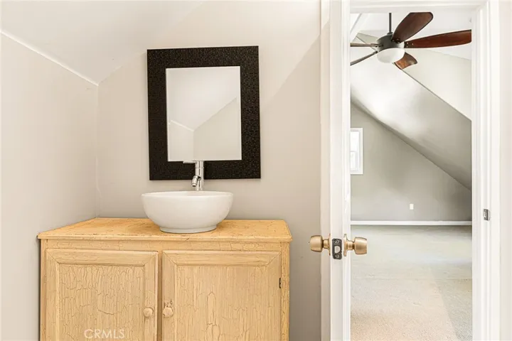 Primary vanity